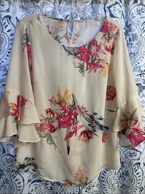 Cream Floral Ruffle-Sleeve Blouse — Women's Elegant Spring Top